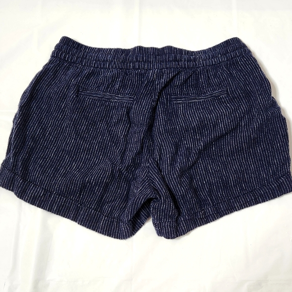 Old Navy Pinstriped Shorts - Picture 4 of 4